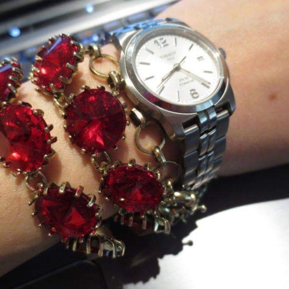 Popbasic Mimi Necklace in Red Crystal from the Rubi Collection NWT - Picture 5 of 5